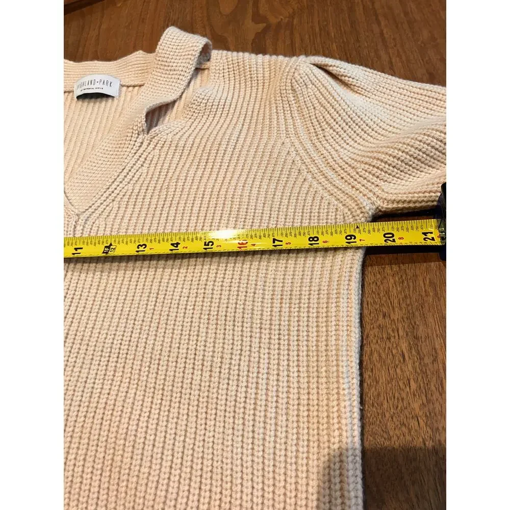 Highland Park by Material Girls Sweater Cutaway Beige Womens Medium‎